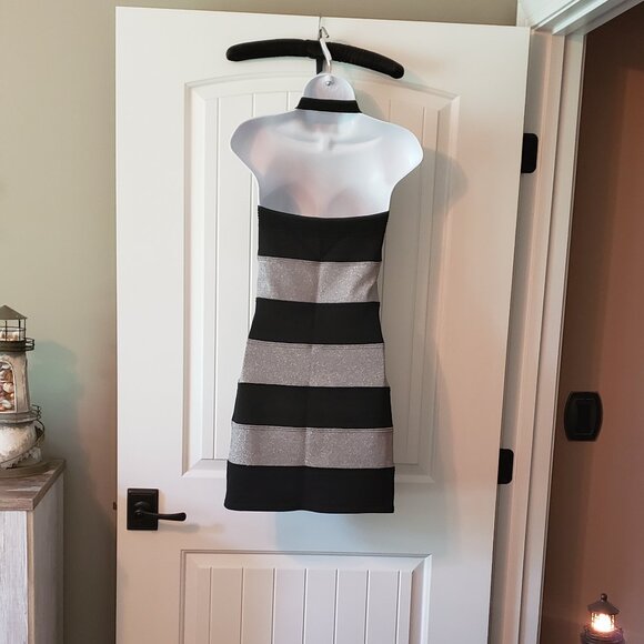 Bebe dress - Picture 2 of 2